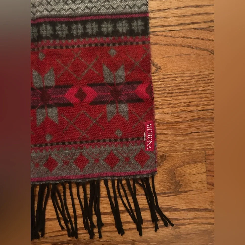 Merona Men's Rustic Outdoorsy Patterned Black Grey Red Winter Fringed Scarf